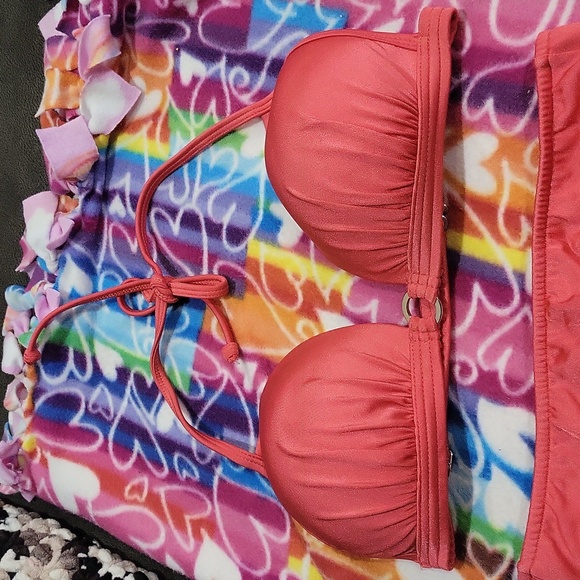 Venus Swimsuit - Picture 2 of 11